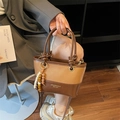 Retro two-tone bucket bag in dark brown and caramel leather with knot handle and beads - Brown Coffee With Pendant
