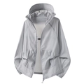 Veste de protection solaire gris clair avec capuche et poches zippées pour randonnée - L / Gris Argent