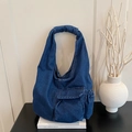 Borsa a tracolla in denim blu scuro vintage con tasche esterne e manico plissettato - Blu scuro