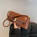 Bolso baguette retro de cuero marrón con hebilla cuadrada dorada y correa de hombro fina - Marrón