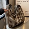 Bolso tote clásico con diseño de pata de gallo, parche de cuero y gran capacidad - Caqui