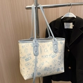 Off-white tote bag with blue graffiti print and matching shoulder straps for daily use - No Pendant / Blue