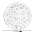 Macro detail of 15-inch white faux fur Christmas tree skirt with silver glitter snowflakes - Diameter 37cm / Silver Snowflake