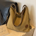 Große khakifarbene Segeltuch-Einkaufstasche mit verstellbarem Riemen und Leder-Logo - Khaki