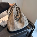 Grande borsa tote grigia vintage con cerniere multiple e tracolla regolabile - Cachi