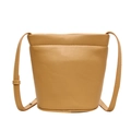 Sac seau chic en similicuir marron clair avec bandoulière longue et finition mate - Jaune