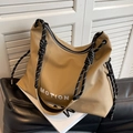 Borsa tote in nylon kaki con stampa MOTION e manico in corda a righe bicolore - Cachi