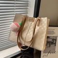 Borsa tote beige a scacchi con manici in pelle marrone e toppa logo di moda - Bianco e Marrone