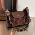 Bolso bajo el brazo de cuadros marrones vintage con correa trenzada y logo oro - Cuadros Rojos