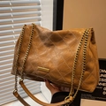 Borsa a tracolla trapuntata marrone in pelle sintetica vintage con dettagli dorati - Cachi