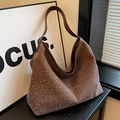 Borsa a spalla Hobo in pelle scamosciata marrone scuro con strass argento lucidi - Marrone