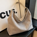 Borsa hobo champagne scintillante con densi cristalli di strass e grande capacità - Grigio