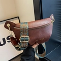 Borsa a tracolla in pelle PU marrone scuro con ampia tracolla bohémien colorata - Marrone