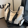 Bolso bandolera de nailon crema con correas negras y mini monedero a juego - Blanco Roto