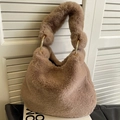 Winter fluffy tote bag in khaki brown faux fur with elegant gold ring handles - Khaki