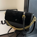 Borsa a tracolla nera in ecopelle con patta scamosciata e catena dorata di lusso - Nero