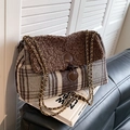 Bolso tote de felpa marrón y tweed a cuadros con cadena dorada y cierre de cuerno - Gris