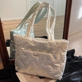Bolso tote acolchado en blanco perla con acabado brillante y correas de hombro - Blanco Roto