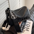 Borsa a tracolla in pelle nera con ampia tracolla in tessuto e logo HANE inciso - Nero