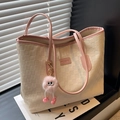 Große Shopper-Tasche in Beige und Rosa mit Schachbrettmuster und Plüsch-Anhänger - Rosa