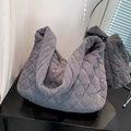 Bolso tote de pana gris acolchado con gran capacidad y textura de costura de rombos - Gris