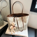 Grand sac cabas en toile beige avec poignées en cuir marron et pendentif ours mignon - Gris Beige Avec Pendentif