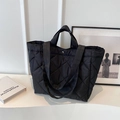 Zwarte gewatteerde nylon shopper met ruitpatroon en dubbele draagriemen voor dames - Zwart