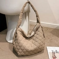 Khaki Cord-Einkaufstasche mit gestepptem Fischschuppenmuster für herbstliche Mode - Khaki