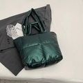 Große dunkelgrüne gesteppte Nylon-Einkaufstasche für Damen im Puffer-Winter-Design - Grün
