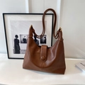 Borsa hobo retrò marrone scuro con trama in pelle e dettaglio tracolla annodata - Marrone
