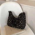 Sac sous le bras matelassé noir à imprimé floral jaune avec bandoulière réglable - Noir