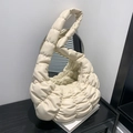 Elegante borsa a nuvola increspata color crema in pelle PU trapuntata con manico - Bianco Sporco