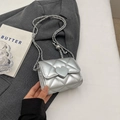 Micro silver quilted leather chain bag with a heart-shaped rotating metal clasp - Silver Small