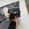 Petit sac à dos matelassé noir avec bretelles roses et charm peluche tendance - Noir Rose Avec Pendentif