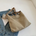 Bolso tote minimalista de lona caqui con correa ajustable para el uso diario - Caqui