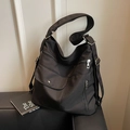 Borsa a tracolla nera minimalista con tasche a cerniera e ampia tracolla regolabile - Nero
