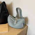 Minimalistische mintgrüne Umhängetasche aus Nylon mit blauem KEFEIER-Etikett - Blau