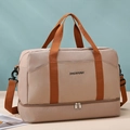 Grande borsa da viaggio kaki con cinghie marroni e scomparto scarpe sul fondo - Cachi