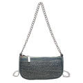 Sac sous le bras en denim bleu avec rivets ronds argentés et bandoulière chaîne - Vert
