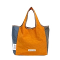 Dreifarbige Patchwork-Einkaufstasche in Orange, Blau und Grau mit minimalistischem MIRFNE-Label - Orange