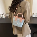 Mini borsa tote color-block in denim azzurro e pelle rosa con ciondolo a cucciolo - Con Ciondolo Cane Palloncino / Rosa