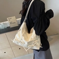 Borsa hobo bianco crema con fiocchi e trama in pelle plissettata per donne - Bianco Sporco