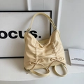 Borsa tote chic in pelle stropicciata giallo crema con fiocchi eleganti e tracolla - Giallo