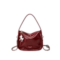 Bolso estilo almohada en cuero charol burdeos con cadena plateada y colgante - Rojo Ancorra