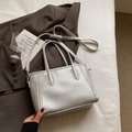 Silver lychee grain leather tote bag with detachable shoulder strap in a city style - No Pendant / Silver