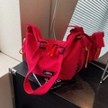 Borsa tote rossa in tela con tracolla regolabile e stile sportivo casual moderno - Borgogna