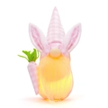 Gnomo pasquale luminoso con cappello a quadri rosa, orecchie da coniglio e barba arancio - Rosa