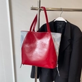 Sac cabas bicolore en cuir rouge et tissu gris avec détails de fermeture éclair latérale - Bordeaux