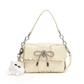 Schicke cremefarbene Web-Tasche mit Strass-Schleife und Plüsch-Katzenanhänger - Weiß