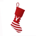 Rood-wit gestreepte gebreide kerstsok met een wit silhouet van een rendier - Rood Rendier